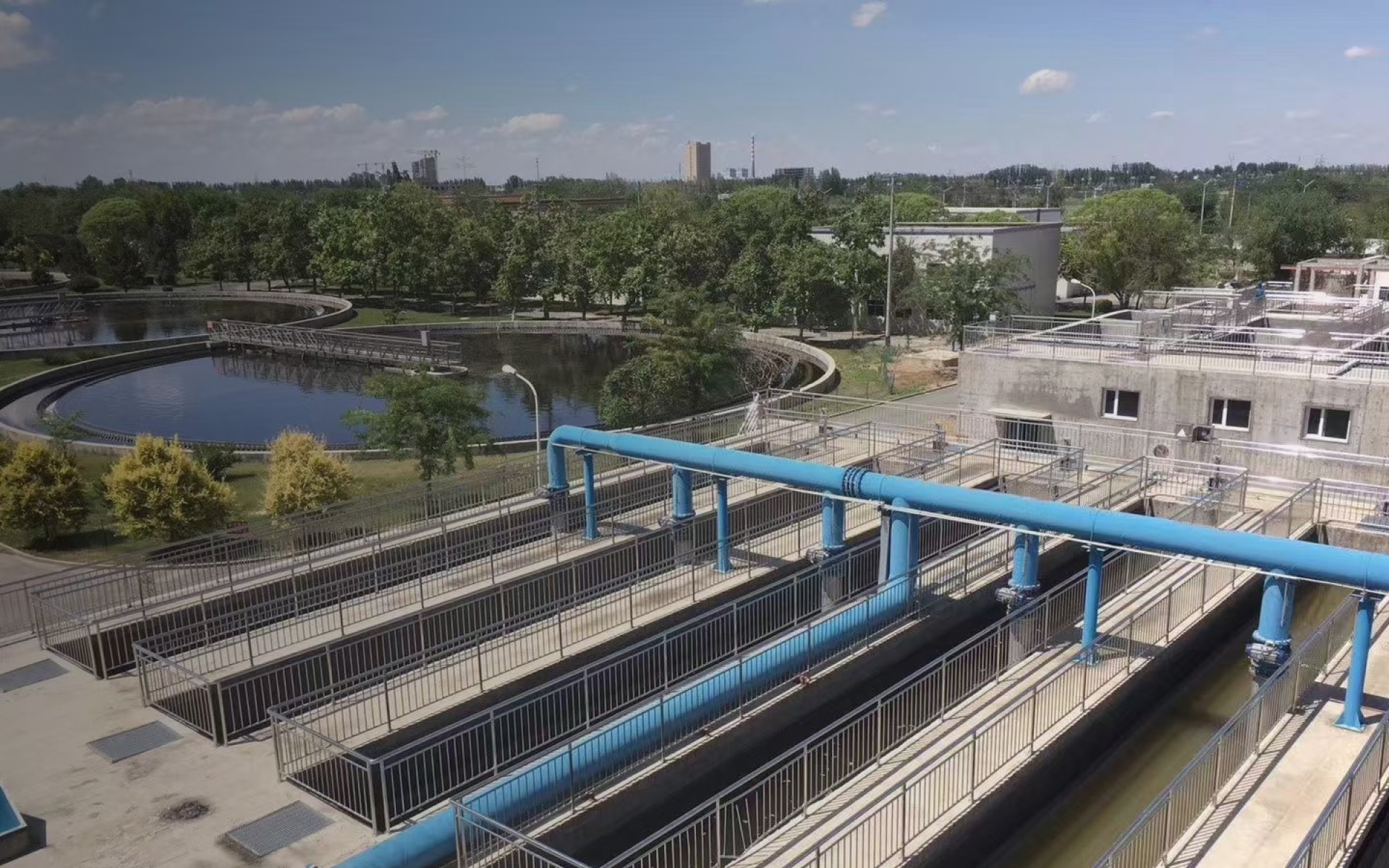 深床反硝化滤池